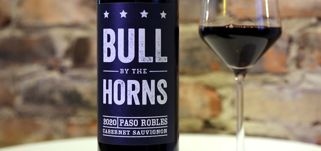 wine-glass-with-bull-horns